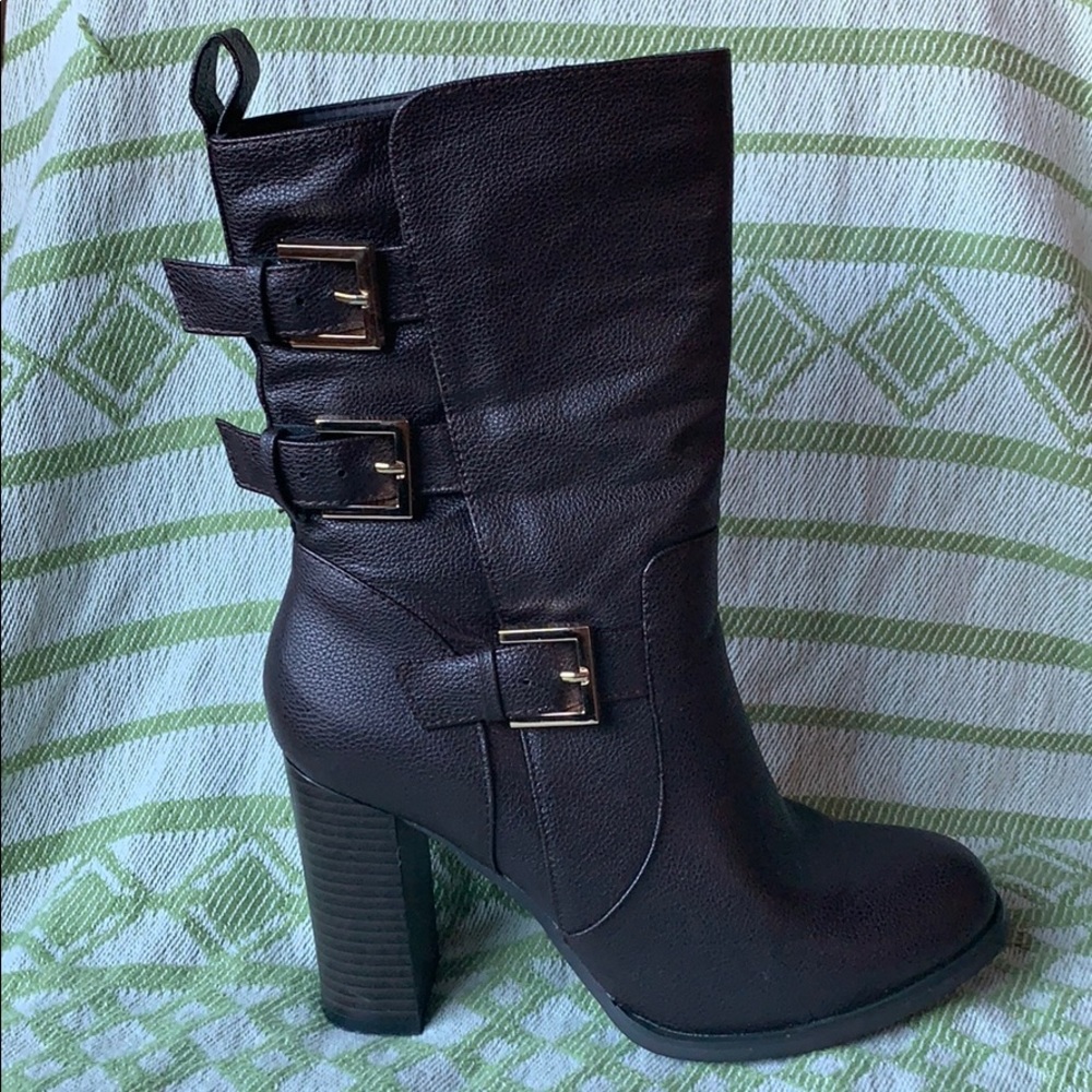 Izabella Rue boots